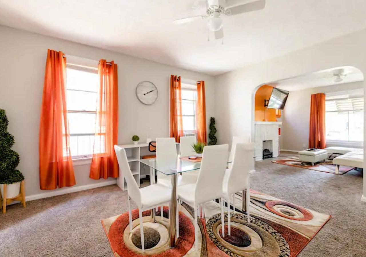 La Naranja Retreat - Cozy Duplex Near Downtown With Parking, 300 Mb Wifi & Self Check In Villa Кливланд Екстериор снимка